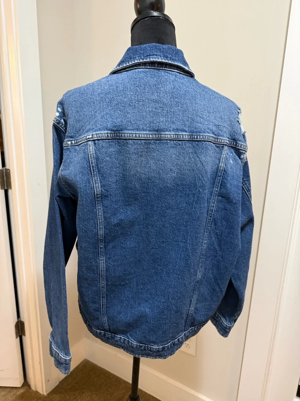 a.n.a. Women’s Distressed Blue Denim Jacket with Paint-Splatter Detail - Picture 8 of 10